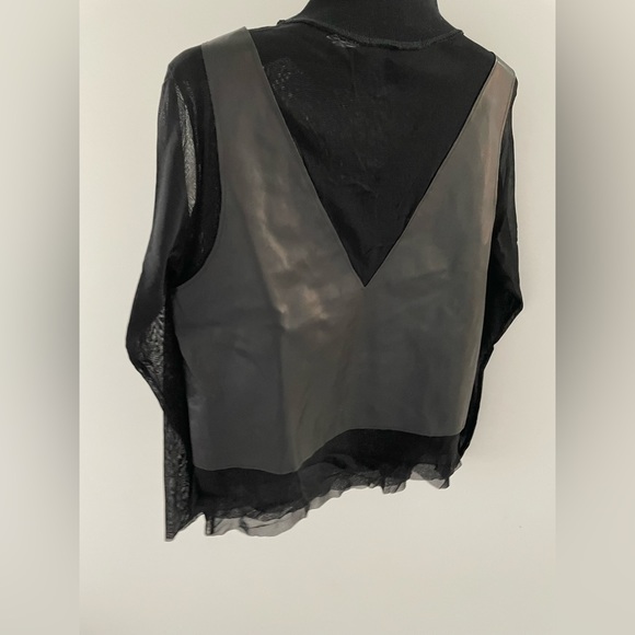Woman’s size large top faux leather - Picture 2 of 7